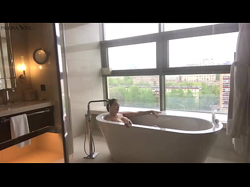 ❤️ Tremenda pupa che si masturba appassionatamente la figa in bagno ☑ Porno fb al it.zoomporno.ru ️❤